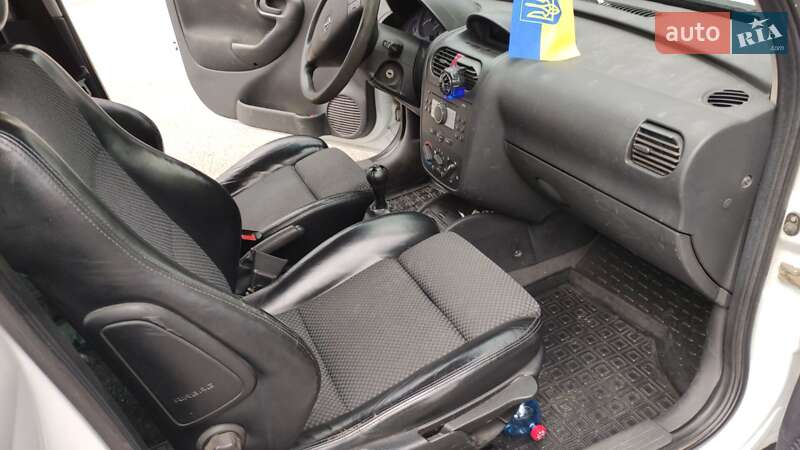 Минивэн Opel Combo 2009 в Полтаве