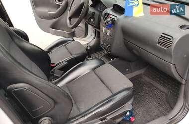 Минивэн Opel Combo 2009 в 