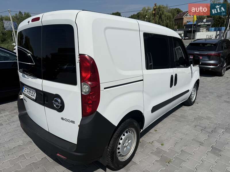 Грузовой фургон Opel Combo 2014 в Черновцах