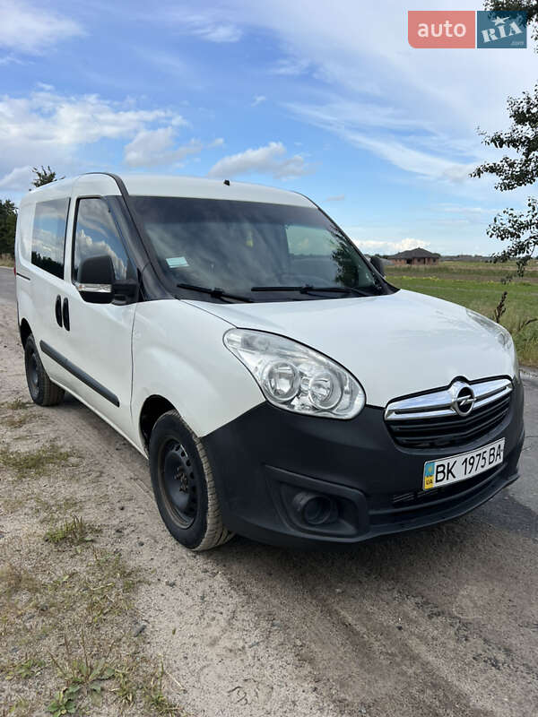 Грузовой фургон Opel Combo 2012 в 