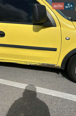 Минивэн Opel Combo 2006 в 