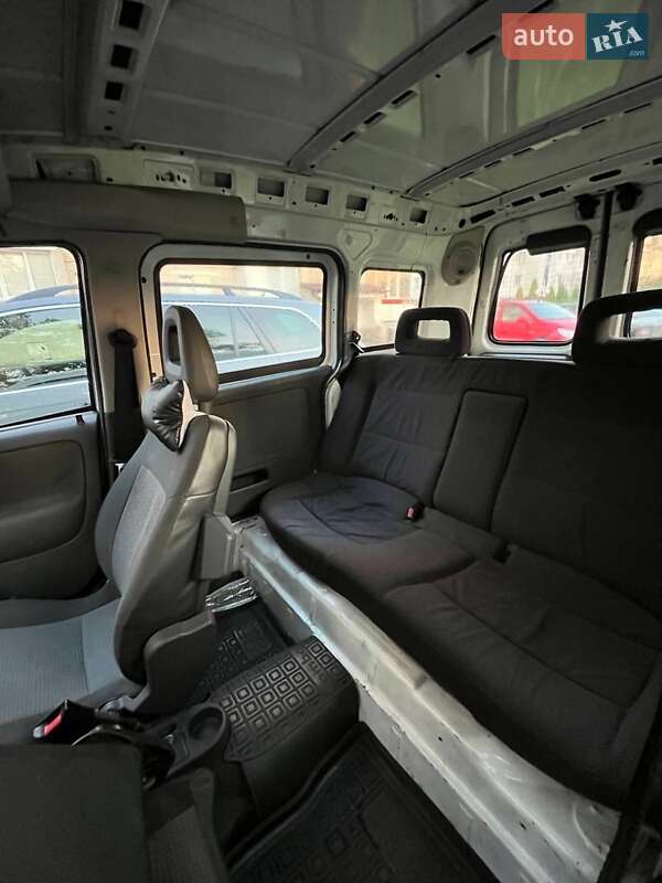 Минивэн Opel Combo 2006 в Владимире