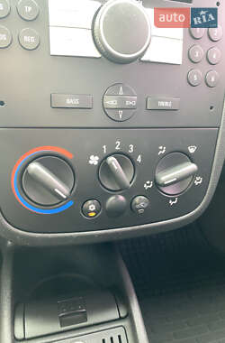 Минивэн Opel Combo 2009 в 