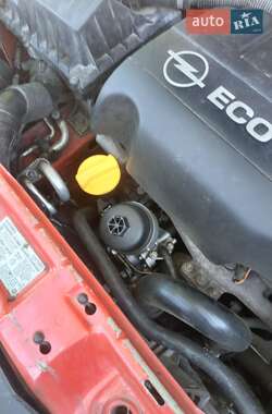 Минивэн Opel Combo 2006 в 