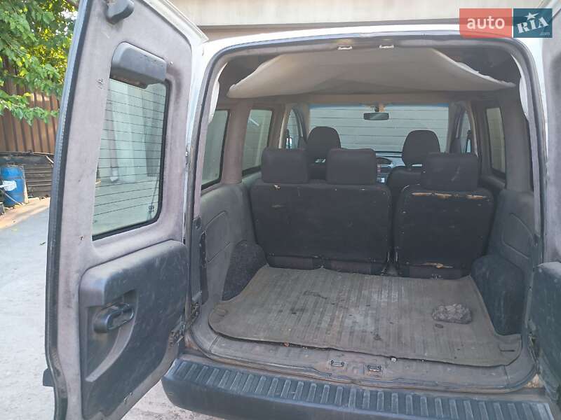 Минивэн Opel Combo 2008 в Синельниково