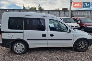 Минивэн Opel Combo 2006 в 