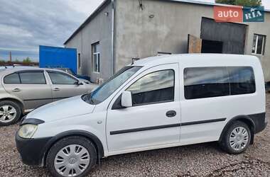 Минивэн Opel Combo 2006 в 