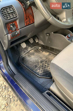 Минивэн Opel Combo 2009 в 