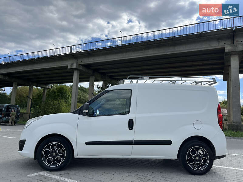 Грузовой фургон Opel Combo 2012 в Коломые
