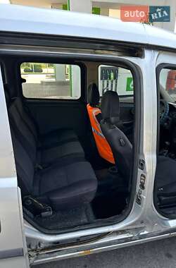 Минивэн Opel Combo 2006 в 