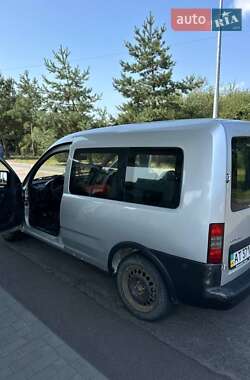 Минивэн Opel Combo 2006 в 