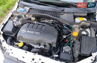 Минивэн Opel Combo 2005 в 