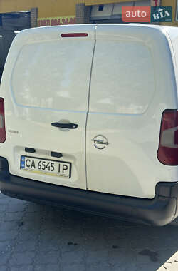 Вантажний фургон Opel Combo 2022 в 