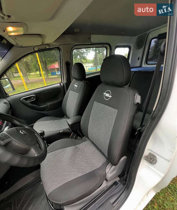 Минивэн Opel Combo 2006 в Киеве