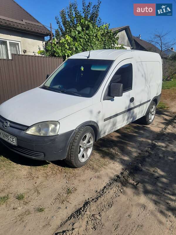 Грузовой фургон Opel Combo 2005 в Славуте