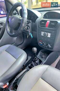 Минивэн Opel Combo 2005 в 