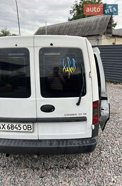 Минивэн Opel Combo 2004 в 
