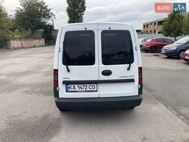 Вантажний фургон Opel Combo 2008 в Милій
