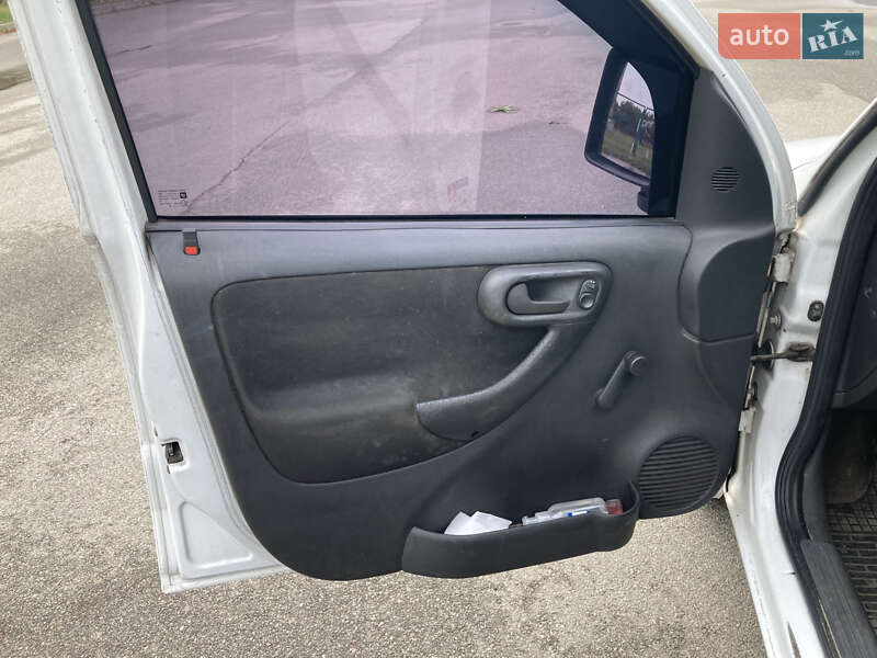 Вантажний фургон Opel Combo 2008 в Милій