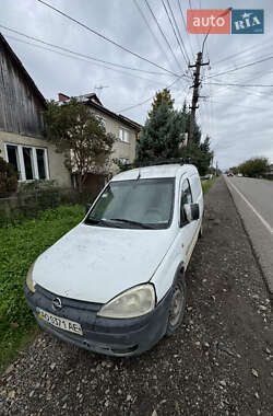 Грузовой фургон Opel Combo 2001 в Буштыне