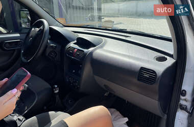 Минивэн Opel Combo 2005 в 