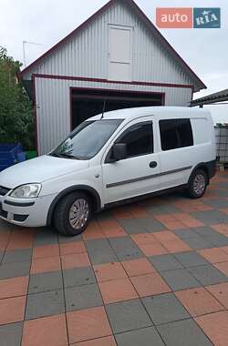 Минивэн Opel Combo 2003 в 