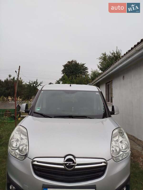 Opel Combo 2013