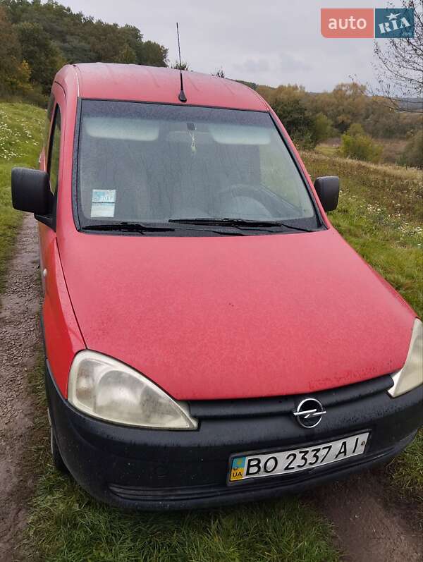 Минивэн Opel Combo 2004 в Бучаче