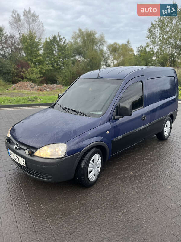 Грузовой фургон Opel Combo 2005 в Ивано-Франковске