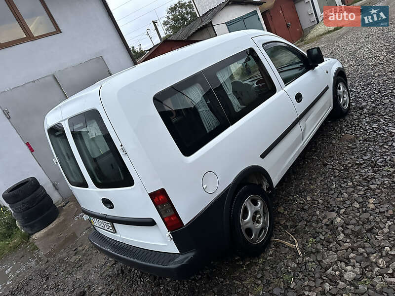 Минивэн Opel Combo 2004 в Стрые