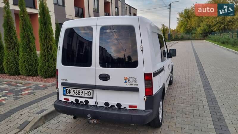 Мінівен Opel Combo 2005 в Луцьку фото 11 Мінівен Opel Combo 2005 в Луцьку