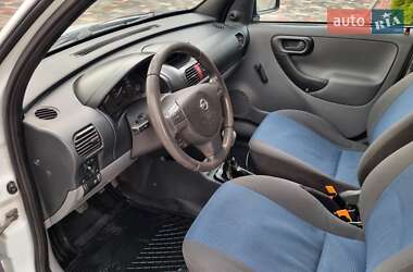 Минивэн Opel Combo 2005 в 