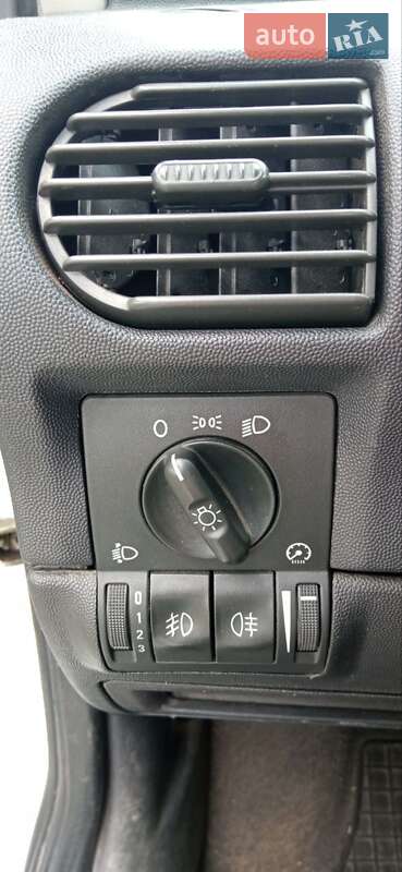 Минивэн Opel Combo 2010 в Врадиевке