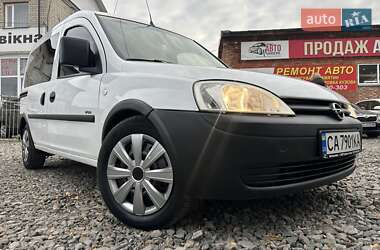 Минивэн Opel Combo 2004 в Смеле