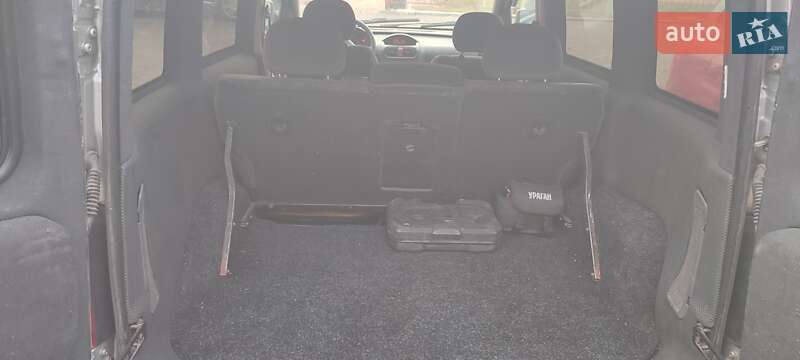 Минивэн Opel Combo 2004 в Львове фото 4 Минивэн Opel Combo 2004 в Львове