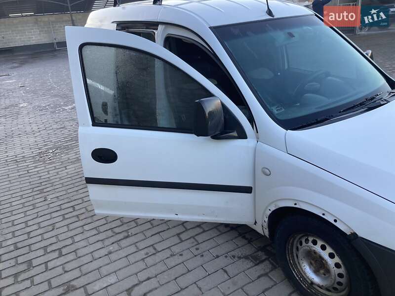 Грузовой фургон Opel Combo 2003 в Тернополе