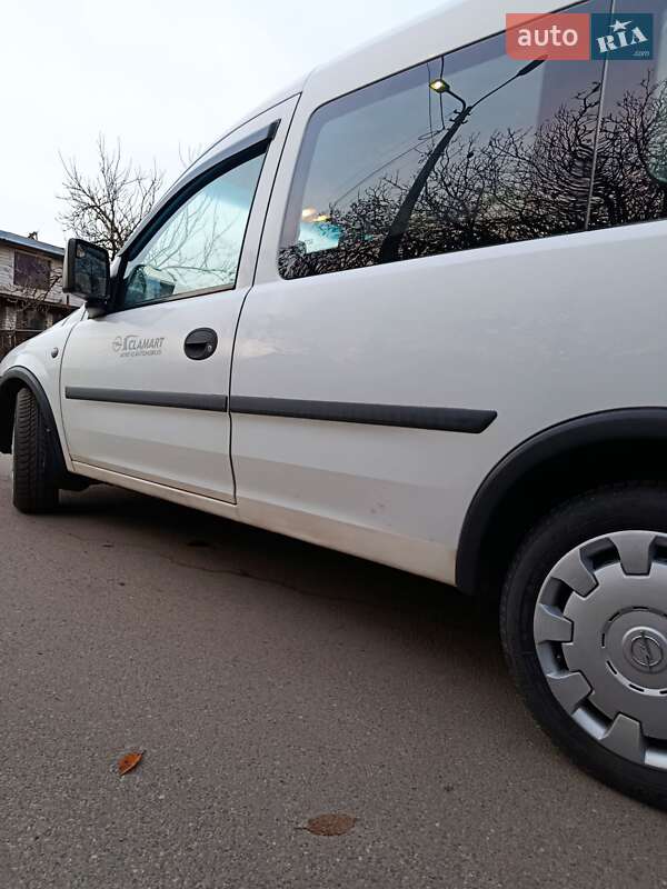 Минивэн Opel Combo 2006 в Броварах