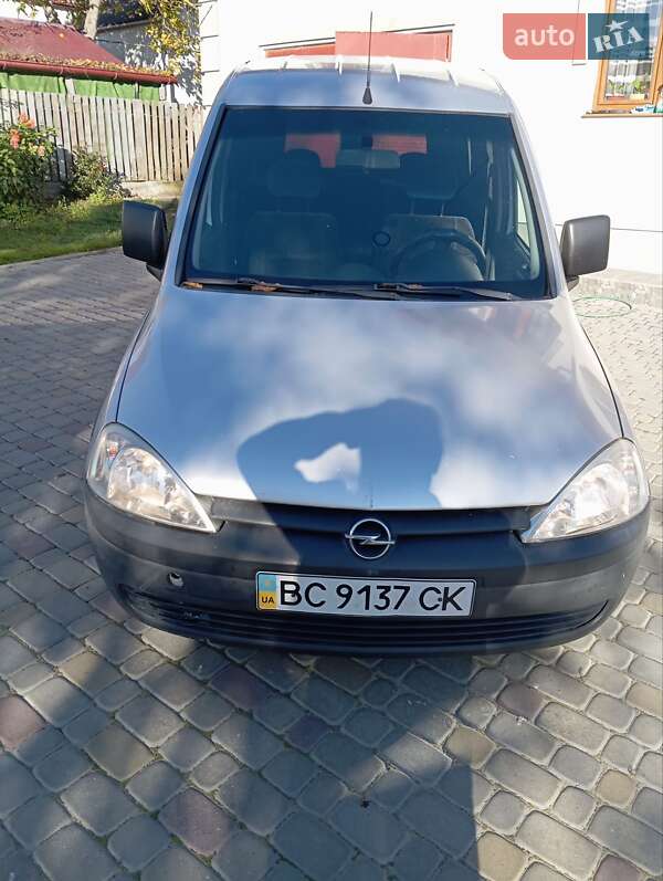 Минивэн Opel Combo 2002 в Новояворовске фото 3 Минивэн Opel Combo 2002 в Новояворовске