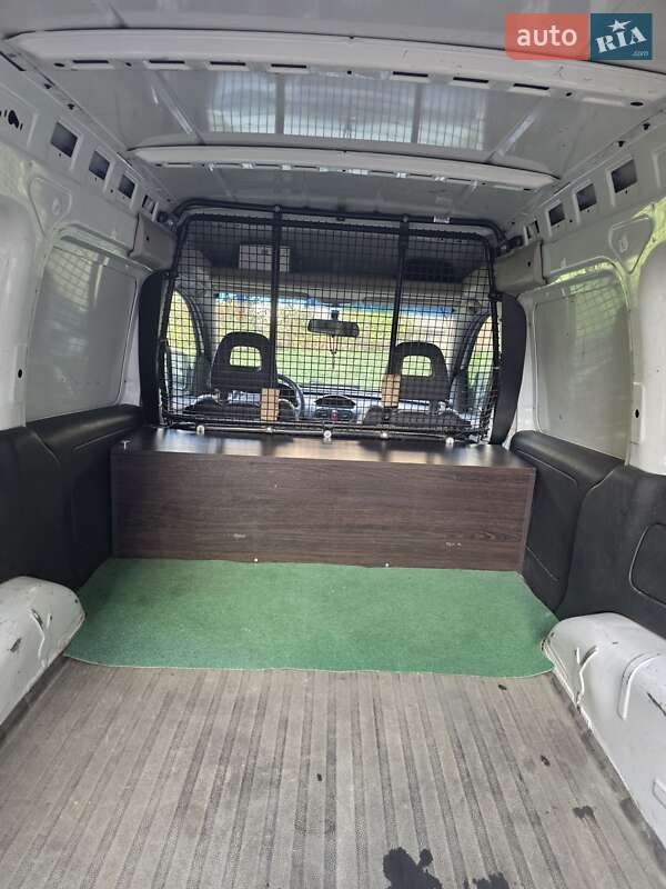 Грузовой фургон Opel Combo 2006 в Черновцах фото 16 Грузовой фургон Opel Combo 2006 в Черновцах