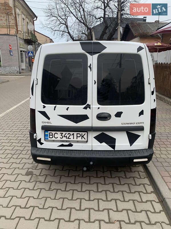 Мінівен Opel Combo 2003 в Кутах
