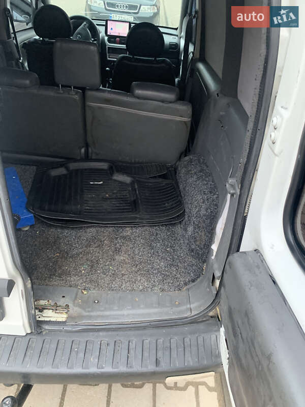 Мінівен Opel Combo 2003 в Кутах