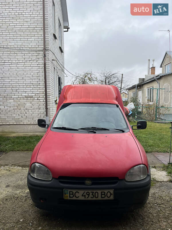 Вантажний фургон Opel Combo 1995 в Львові