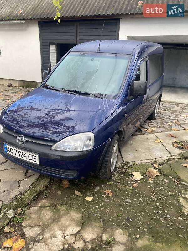 Минивэн Opel Combo 2005 в Мукачево