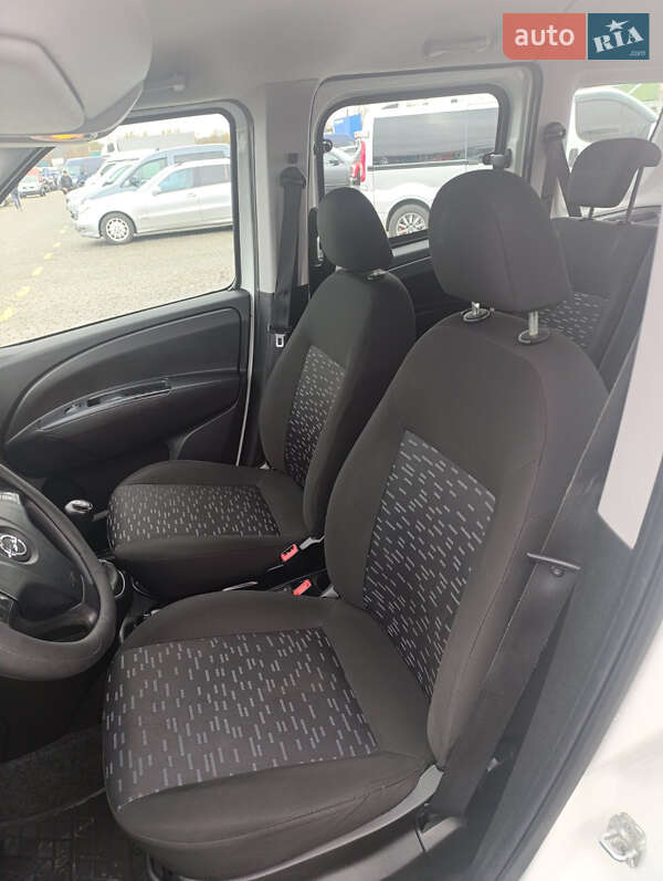 Минивэн Opel Combo 2017 в Черновцах