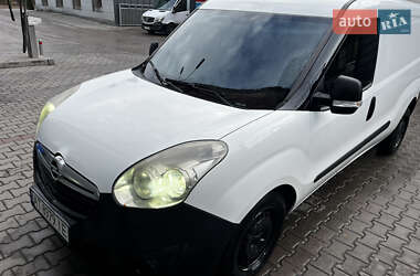 Вантажний фургон Opel Combo 2013 в Коломиї