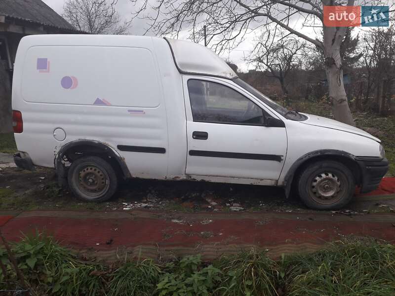 Грузовой фургон Opel Combo 1997 в Львове