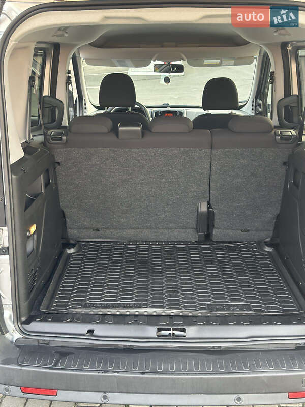 Мінівен Opel Combo 2013 в Тернополі