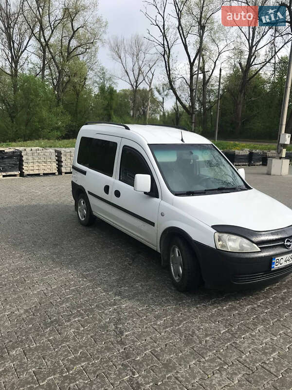 Мінівен Opel Combo 2004 в Дрогобичі
