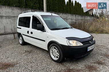 Минивэн Opel Combo 2007 в Виноградове
