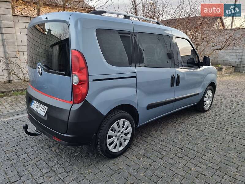 Минивэн Opel Combo 2012 в Ровно